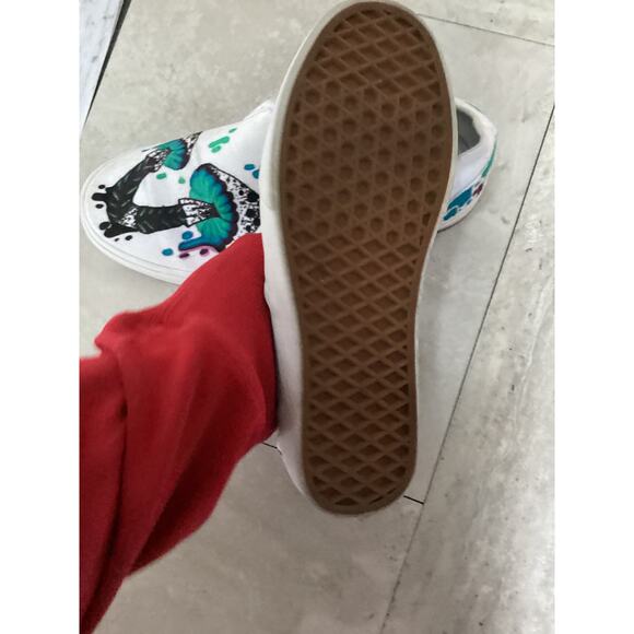 Vans Classic Slip-On Sneakers White Mushroom Print US Size 8 for WOMEN RARE - Picture 2 of 3